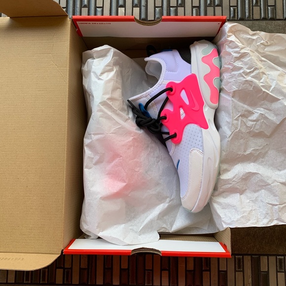 nike react presto (gs) • BRAND NEW • NEVER WORN - Picture 8 of 15